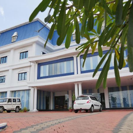 Hotel Karthika Residency Kilimanur Exteriér fotografie