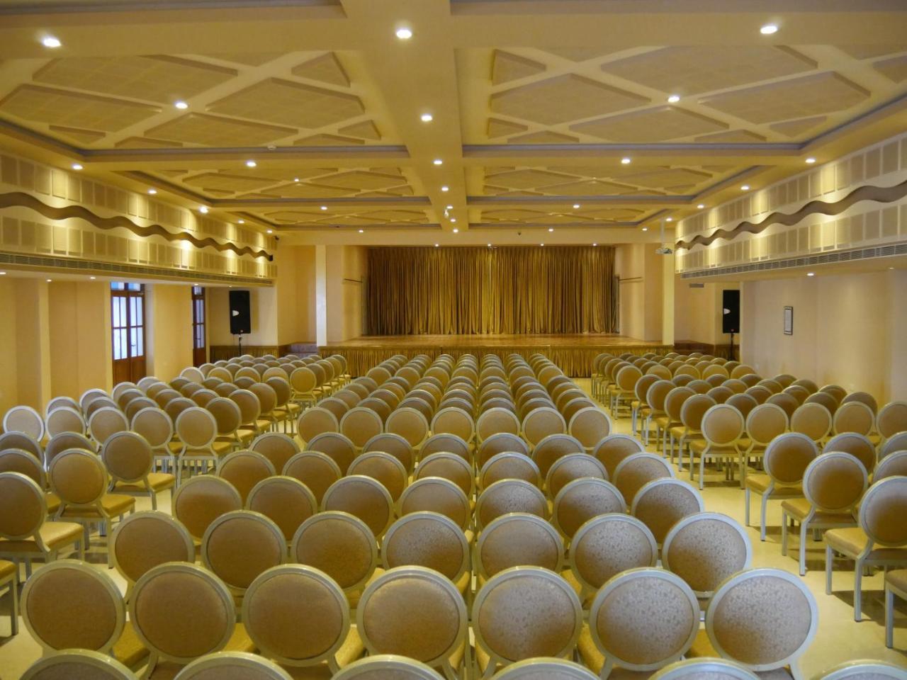 Hotel Karthika Residency Kilimanur Exteriér fotografie